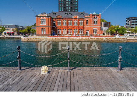 <Fukuoka Prefecture> Mojiko retro townscape 128823058