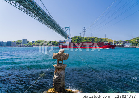 <福岡縣>關門海峽和關門大橋的景色 128824388