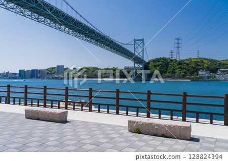 <Fukuoka Prefecture> View of the Kanmon Straits and Kanmon Bridge 128824394