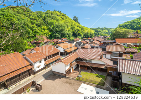 [World Heritage Iwami Ginzan Silver Mine Site and its Cultural Landscape] [Important Traditional Buildings] Omori Ginzan Silver Mine: Omori-cho 5 as seen from Kanzeonji Temple, Oda City, Shimane Prefecture 128824639