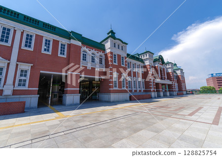 Fukaya Station 128825754