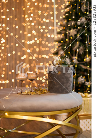 Holiday Living Room with Christmas Tree 128825932