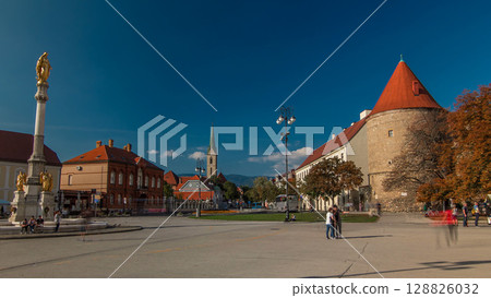 Holy Mary monument on square in front of the Cathedral timelapse hyperlapse in Zagreb, Croatia 128826032