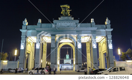 Gate and columns of entrance to All-Russia Exhibition Centre timelapse hyperlapse. 128826048