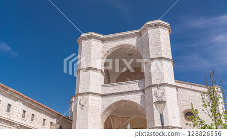 Church of San Benito el Real timelapse in Valladolid, Spain 128826556