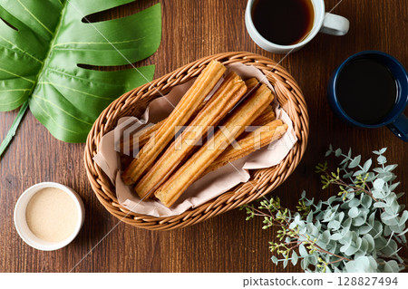 籃子裡的油條 128827494