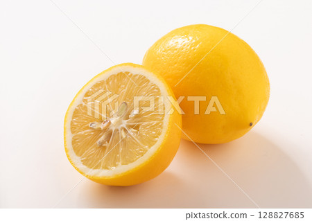 [New Zealand] Meyer Lemon 128827685