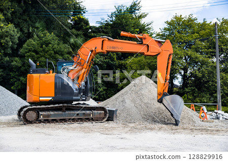 道路施工重型機械反鏟 128829916