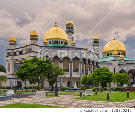 Iconic Jame' Asr Hassanil Bolkiah Mosque with golden domes and minarets in Bandar Seri Begawan, Brunei Iconic Jame' Asr Hassanil Bolkiah Mosque with golden domes and minarets in Bandar Seri Begawan, Brunei 128830212