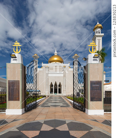 Omar Ali Saifuddien Mosque entrance with golden dome and minaret, Bandar Seri Begawan, Brunei 128830213