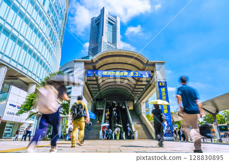 Yokohama cityscape in Japan Mayoral election...Yokohama Landmark Tower and banners for the Yokohama mayoral election...Voters...=24th Yokohama cityscape in Japan Mayoral election...Yokohama Landmark Tower and banners for the Yokohama mayoral election...Voters...=24th 128830895