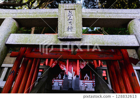 Torii of Tateishi Inari Shrine in Dannoura-cho, Shimonoseki City, Yamaguchi Prefecture Torii of Tateishi Inari Shrine in Dannoura-cho, Shimonoseki City, Yamaguchi Prefecture 128832613