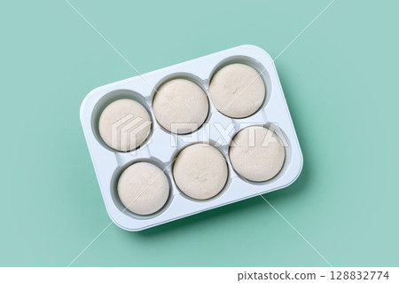 Japanese Cheesecake ice cream mochi Japanese Cheesecake ice cream mochi 128832774