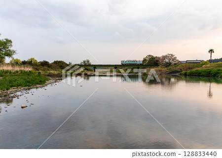 靜岡縣掛川市畑多摩天龍濱名湖鐵道及沿線風景 128833440