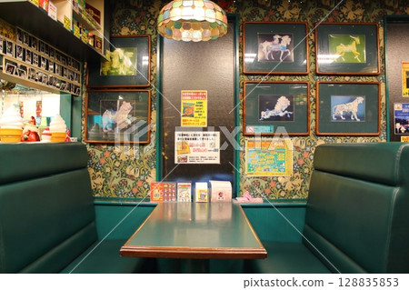 Hakodate hamburger shop Lucky Pierrot 128835853