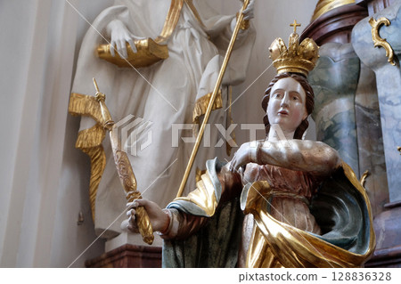 Virgin Mary, main altar in the Saint Martin church in Unteressendorf, Germany 128836328