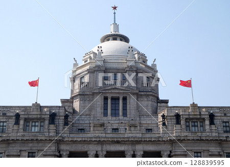 Hong Kong Shanghai Bank Building in the Bund, Shanghai, China 128839595