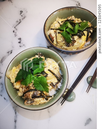 鰻魚雞蛋燉菜 鰻魚雞蛋燉菜 128845095