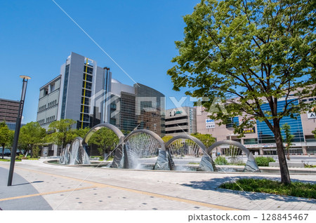 「七海大橋」四日市市公園象徵噴泉 128845467