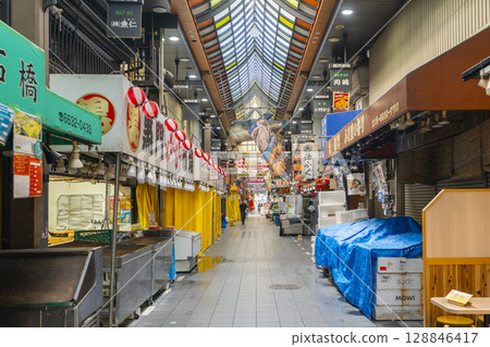 Osaka Kuromon Market 128846417