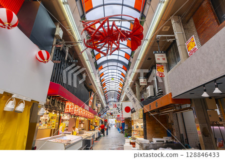Osaka Kuromon Market 128846433