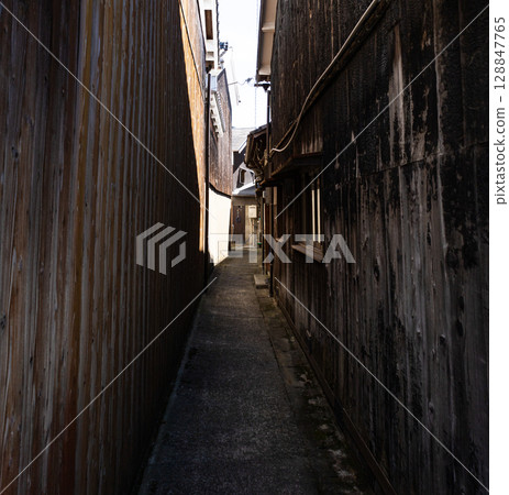 Backstreets of Sakakoshi in Ako City, Hyogo Prefecture 128847765