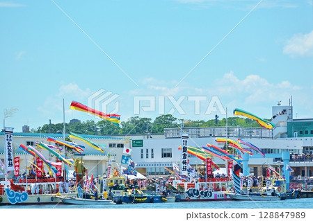 Hououmaru and Ryuuhoumaru at the Shiogama Minato Festival, Miyagi 128847989