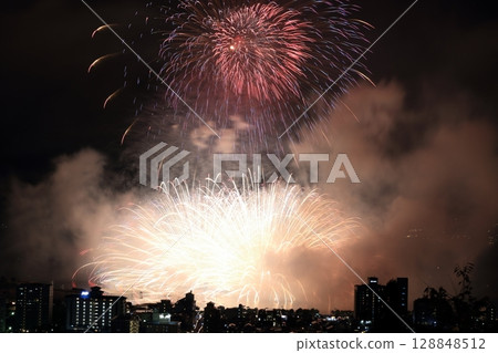 Lake Suwa fireworks festival Lake Suwa fireworks festival 128848512