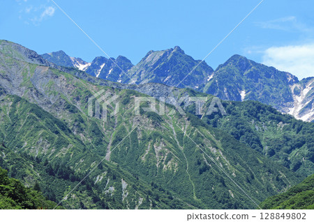 Summer in the Northern Alps, Tateyama Mountain Range: Fuchinokage 128849802