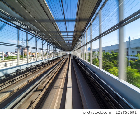 鐵路正面圖運行 鐵路正面圖運行 128850691