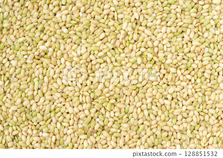 Green rice close-up 128851532