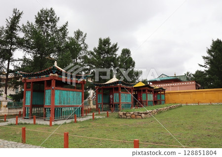 蒙古甘丹寺藏傳佛教轉經筒 128851804