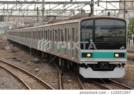 常磐線209系1000系列Mato82列車駛入松戶站 常磐線209系1000系列Mato82列車駛入松戶站 128851987