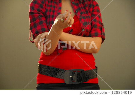 Indian Sexy Female Model Body 128854019