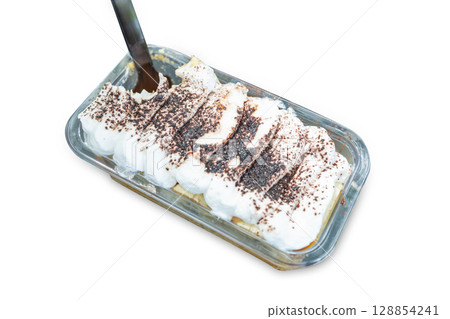 Top view of Banoffee Pie, focus selective 128854241