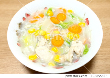 Homemade cream stew with plenty of vegetables Homemade cream stew with plenty of vegetables 128855318