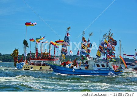 宮城縣鹽釜港節上的龍輝丸 128857557