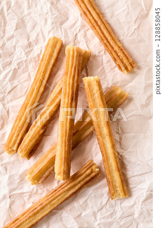 紙上的油條 紙上的油條 128858045