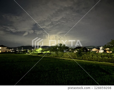 Luminous pillar (light pillar) 128859208