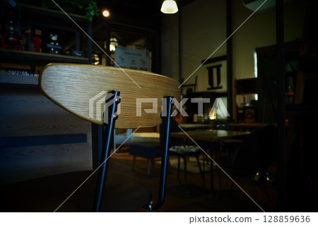 Relaxed cafe interior Relaxed cafe interior 128859636