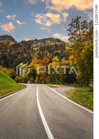 Autumn road to Schwaegalp in the Swiss Alps, Switzerland 128861546