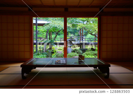 The garden of Erinji Temple in Yamanashi The garden of Erinji Temple in Yamanashi 128863503