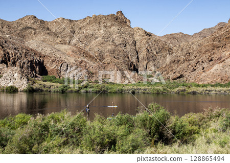 Exploring Serene Waters of Emerald Cove in Arizona During a Sunny Day 128865494