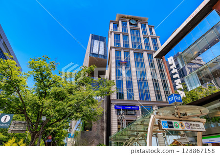 東京港區北青山城市景觀表參道站及青木表參道大廈 128867158