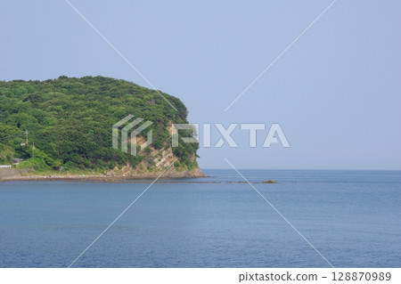 藍色的大海和天空 藍色的大海和天空 128870989