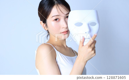 帶面具的女人美女形象 128871605