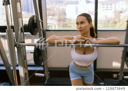 attractive fitness woman, trained female body, lifestyle portrait, caucasian model 128873649