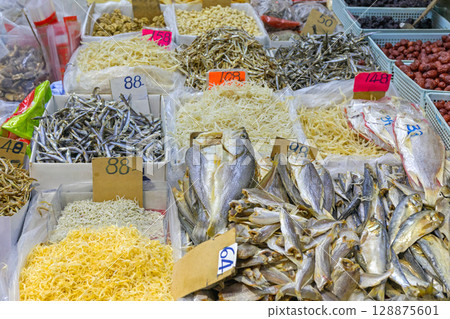 Dried Seafood Market 128875601