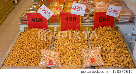 Sun Dried Scallops Shop 128875615