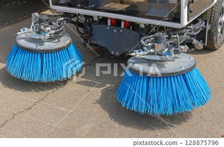Rotating Brush Street Sweeper 128875796